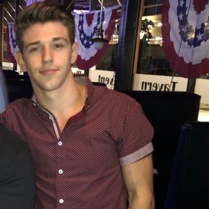 Meet your Posher, Brandon